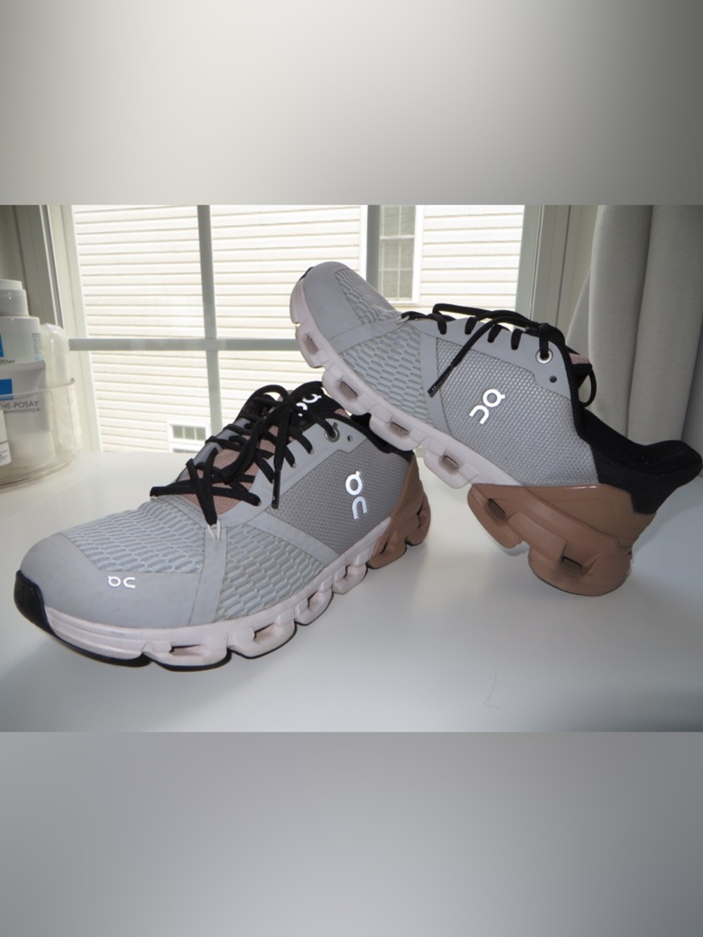 On Cloud Grey and Tan Color-block Running Shoes